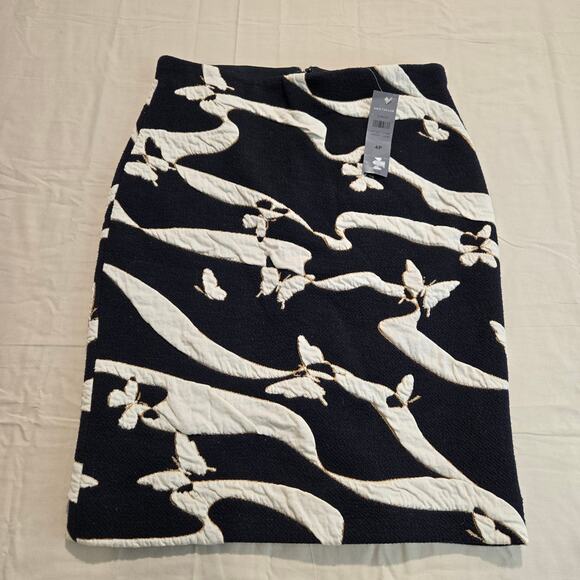 NWT Ann Taylor Quilted Butterfly Statement Pencil Skirt Size 4P Officecore - Picture 1 of 11